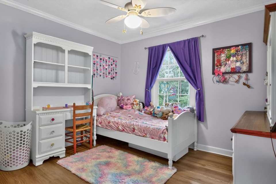 435 Tomahawk Drive, photo 10 of 40