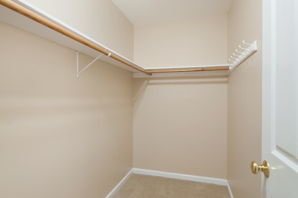 835 College Street, photo 23 of 33