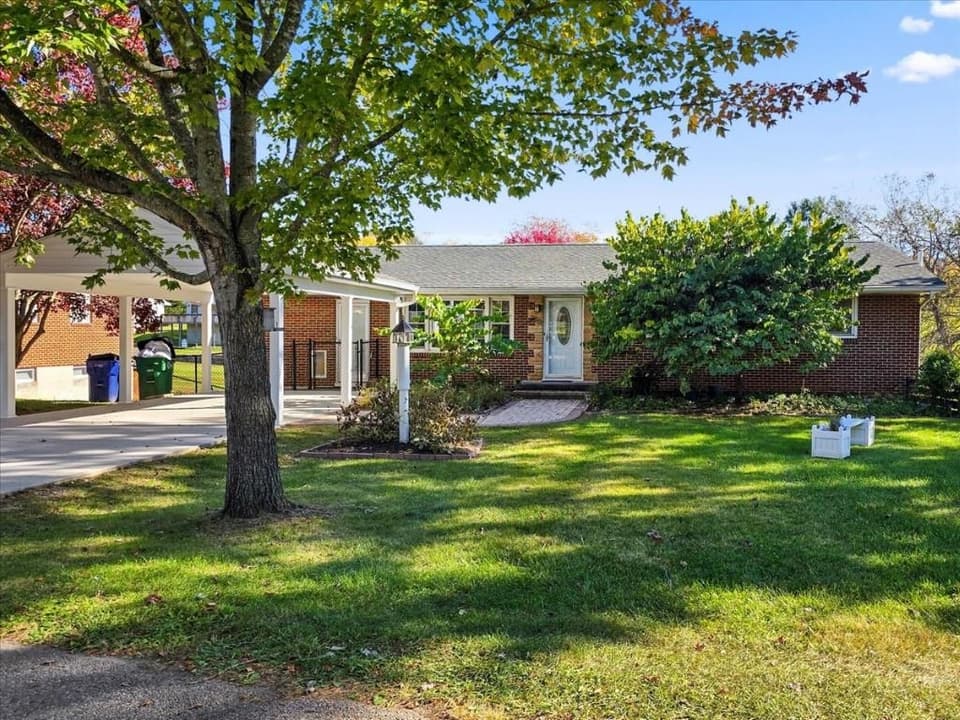 290 Kimball Lane, photo 4 of 40