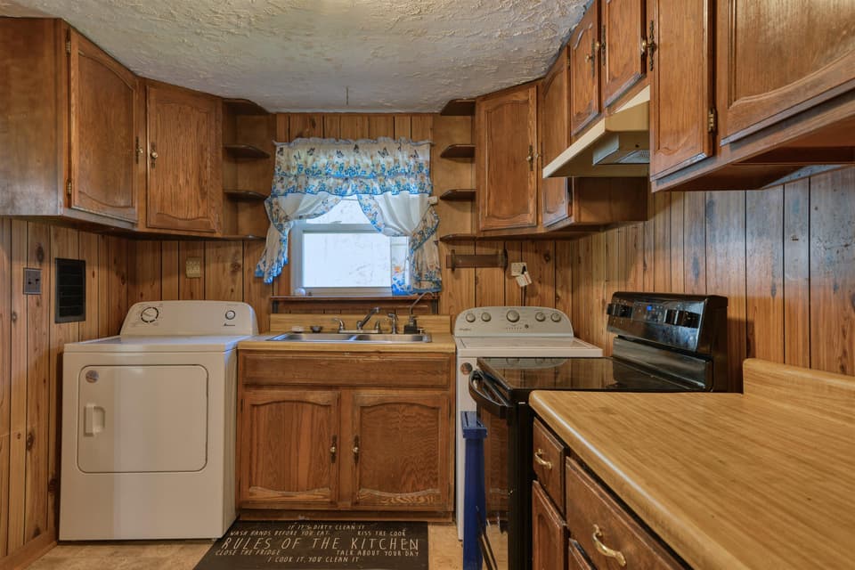 2944 Pilot Road, photo 9 of 40