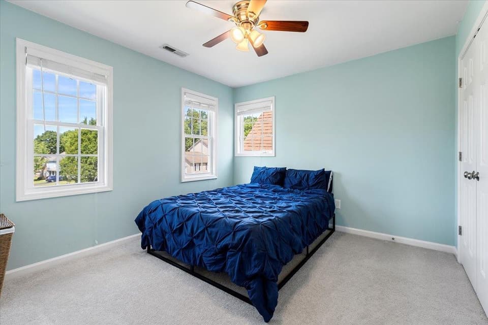 921 Crosscreek Drive, photo 37 of 40
