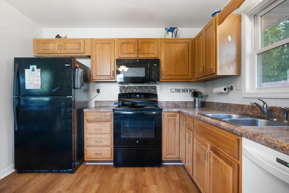 3494 Roanoke Street, photo 16 of 30
