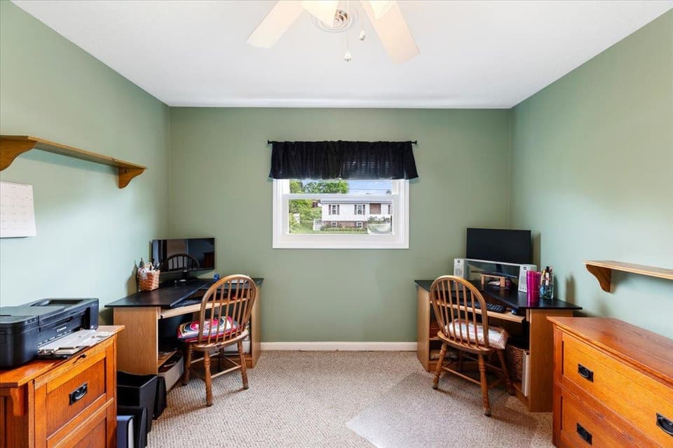 285 Briarwood Drive SW, photo 38 of 40