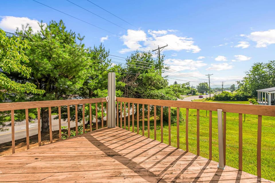 10 Patricia Lane SE, photo 33 of 36
