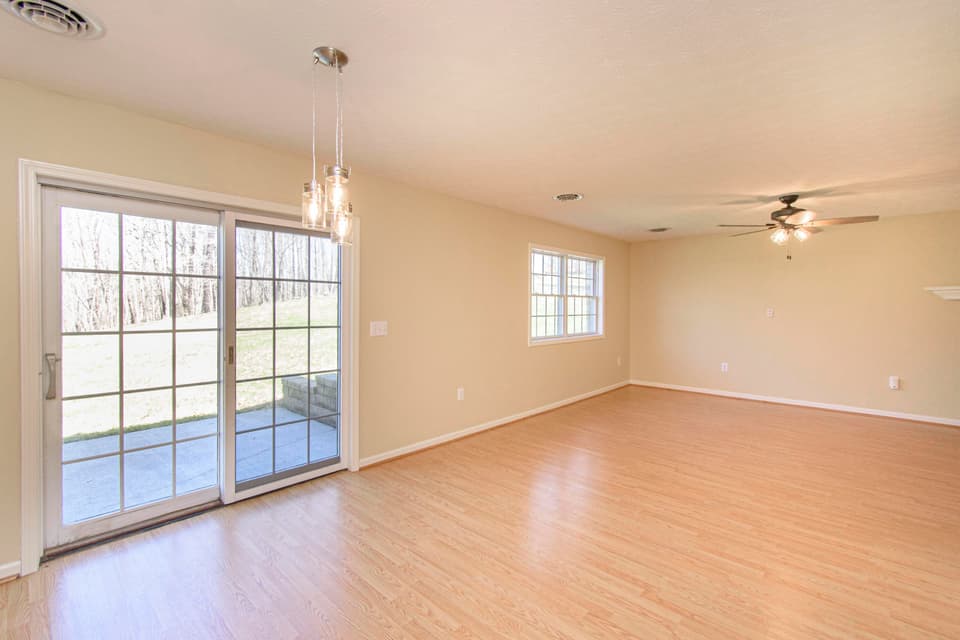1130 Cassatt Ln, photo 21 of 39