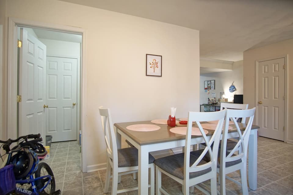 100 Salem Lane, photo 14 of 37