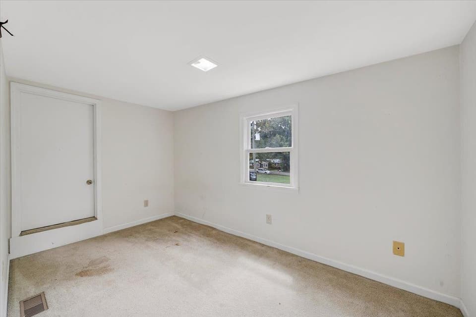 340 Montgomery Street, photo 25 of 32