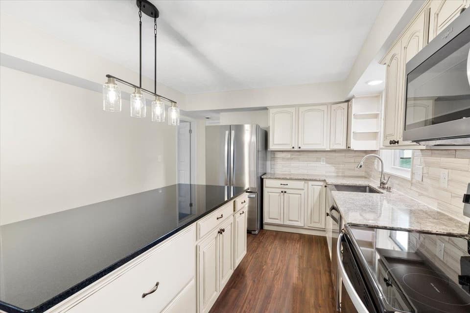 1180 Juniper Drive, photo 13 of 40