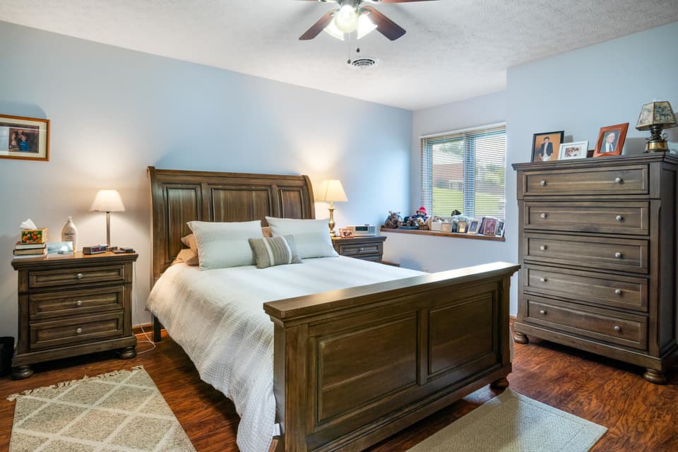 2395 Giles Drive SE, photo 24 of 40