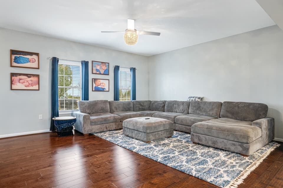 1680 Diana Drive, photo 6 of 40