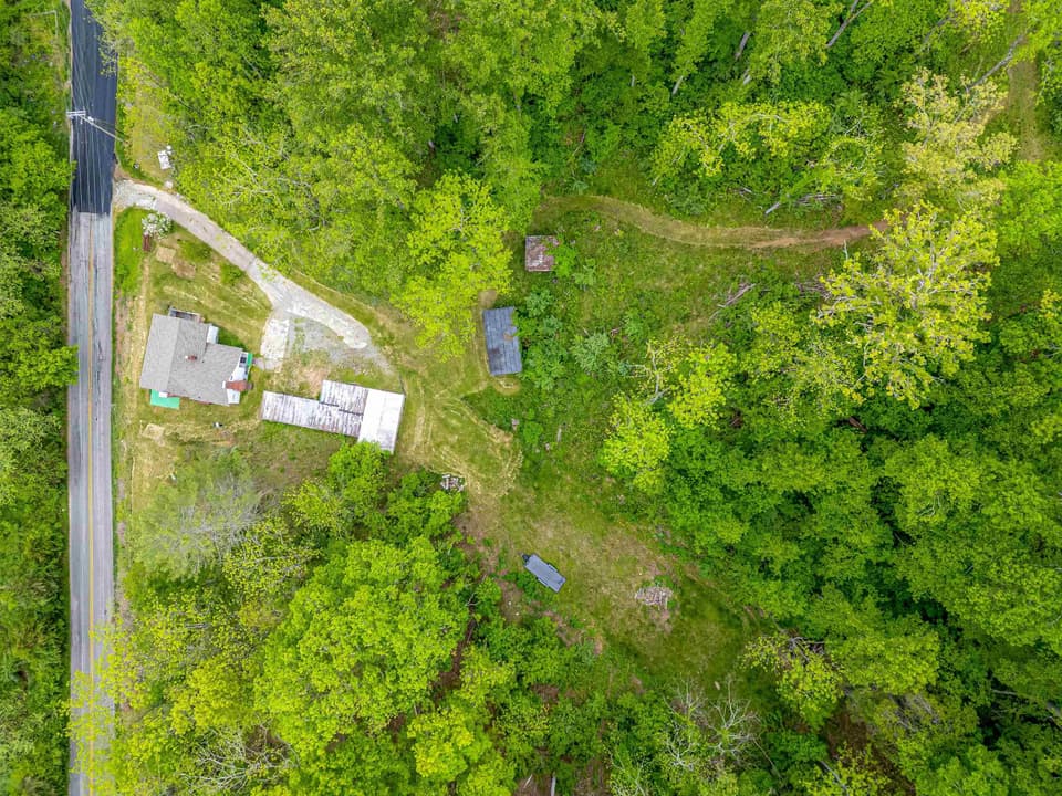 2734 Vicker Switch Road, photo 3 of 40