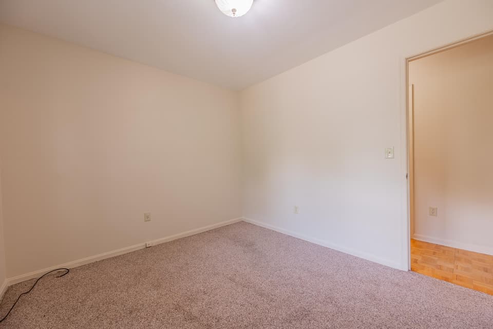 1245 Chestnut Drive, photo 26 of 40