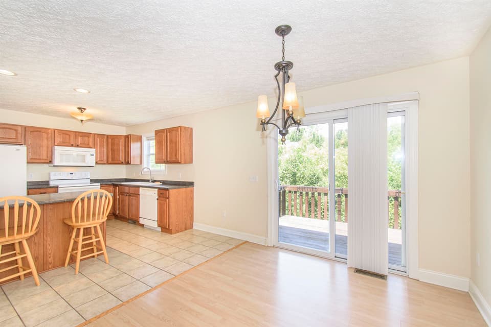 855 Oak Tree Boulevard, photo 8 of 31