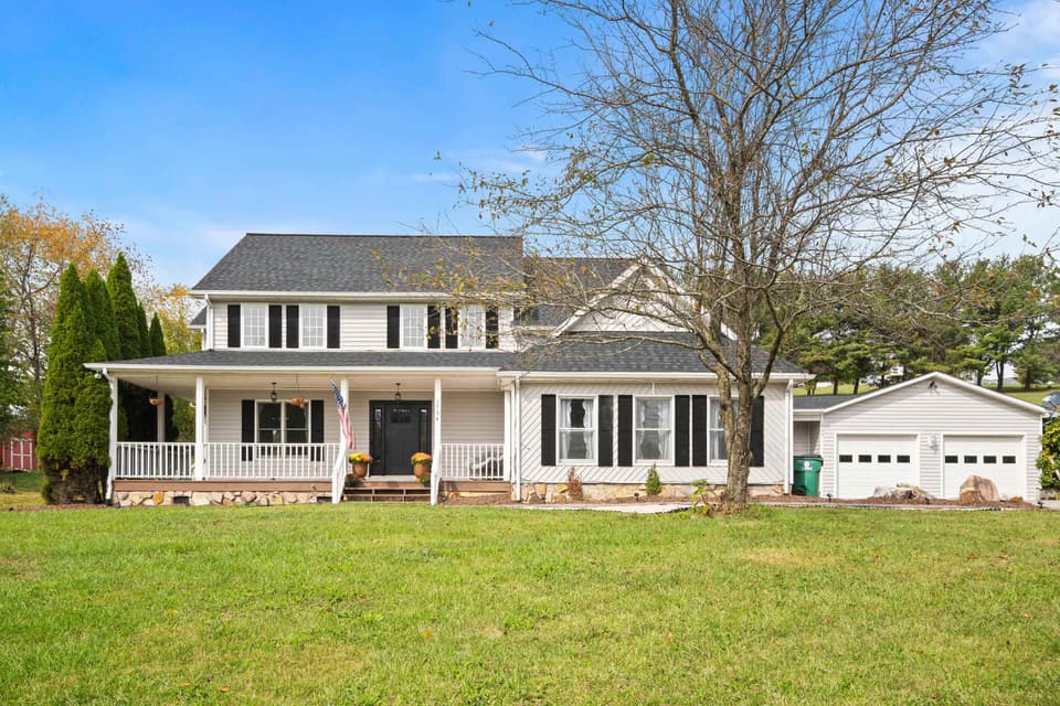 1754 Mud Pike Road, Christiansburg, VA