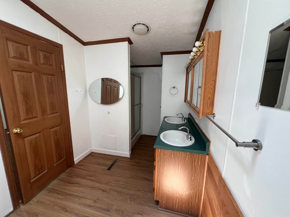 4212 Christie Lane, photo 15 of 28