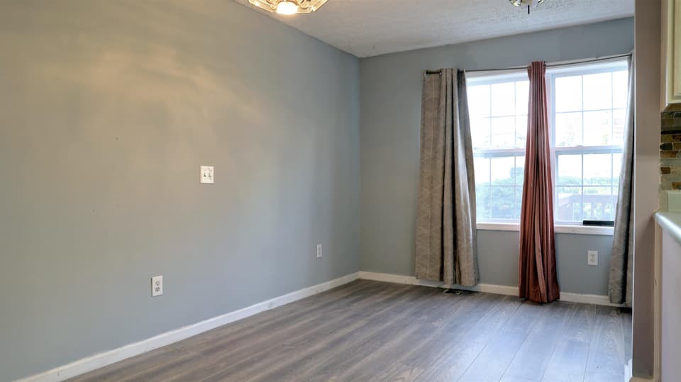 140 Hunters Ridge, photo 9 of 30