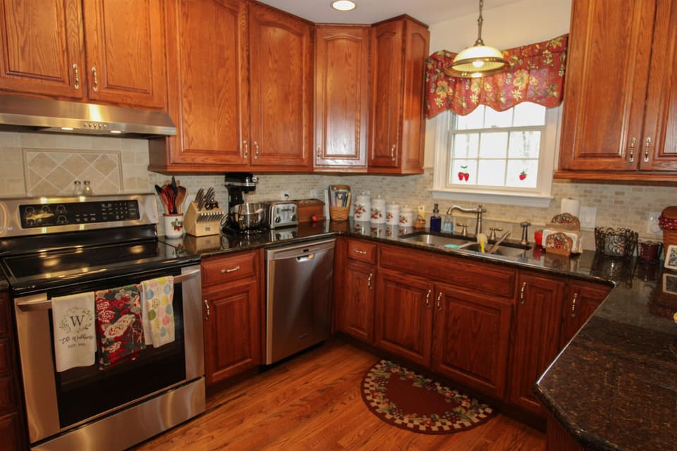2760 Madison Avenue SE, photo 21 of 40