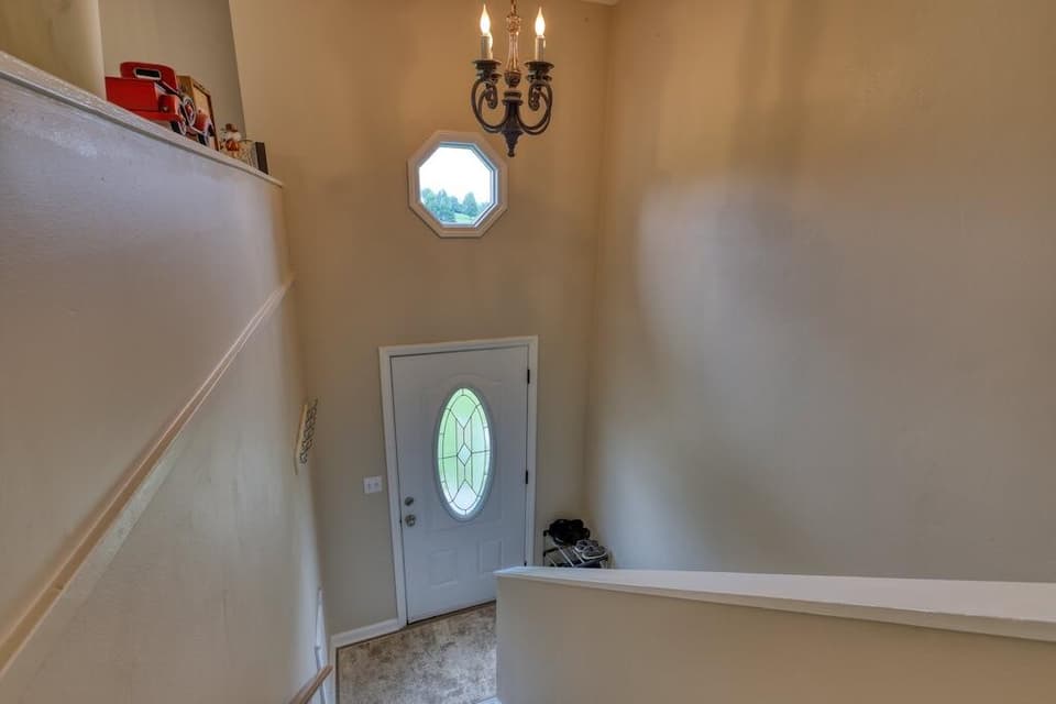 1460 Westview Dr, photo 16 of 30