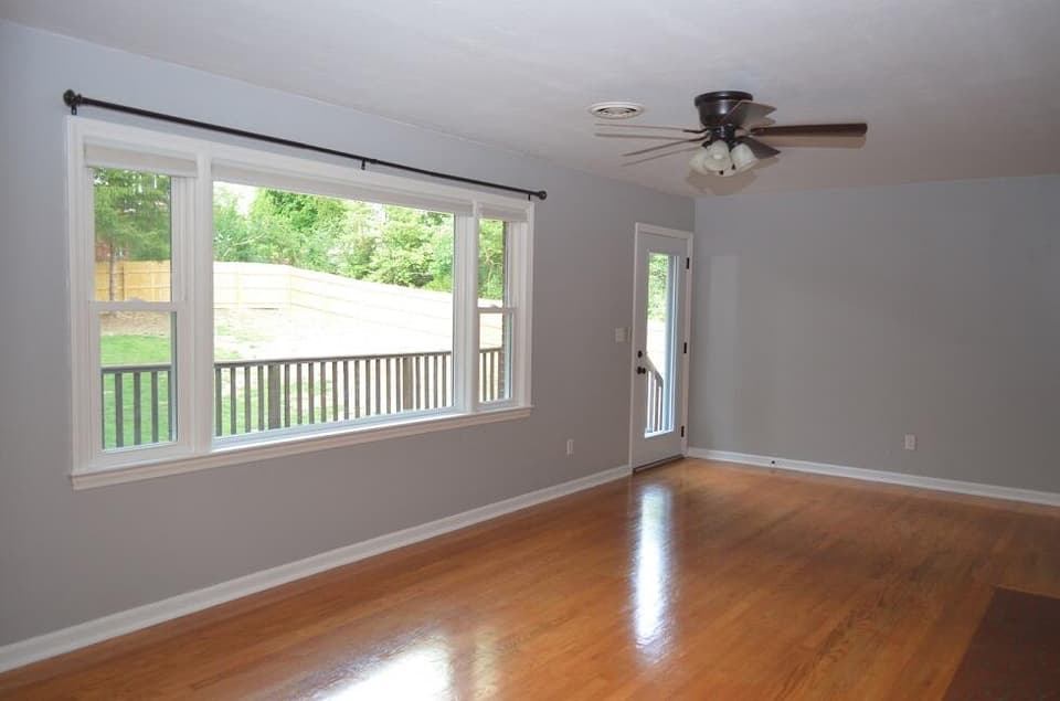 75 Almetta Avenue, photo 9 of 38