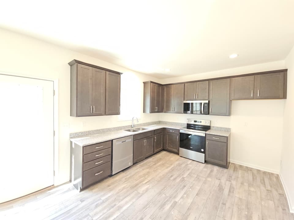 1470 Walnut Ridge Road, photo 4 of 40