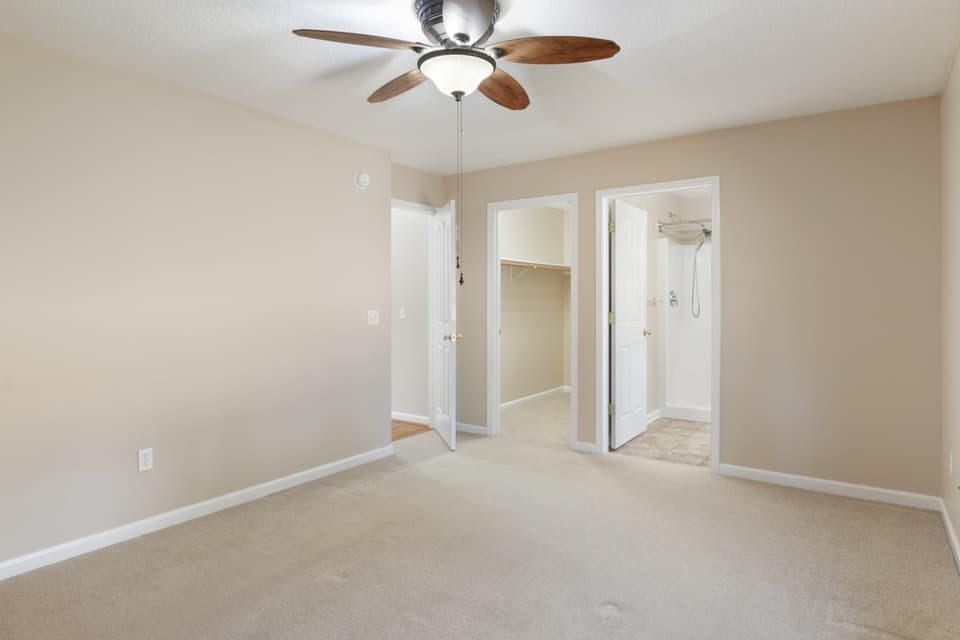 835 College Street, photo 22 of 33