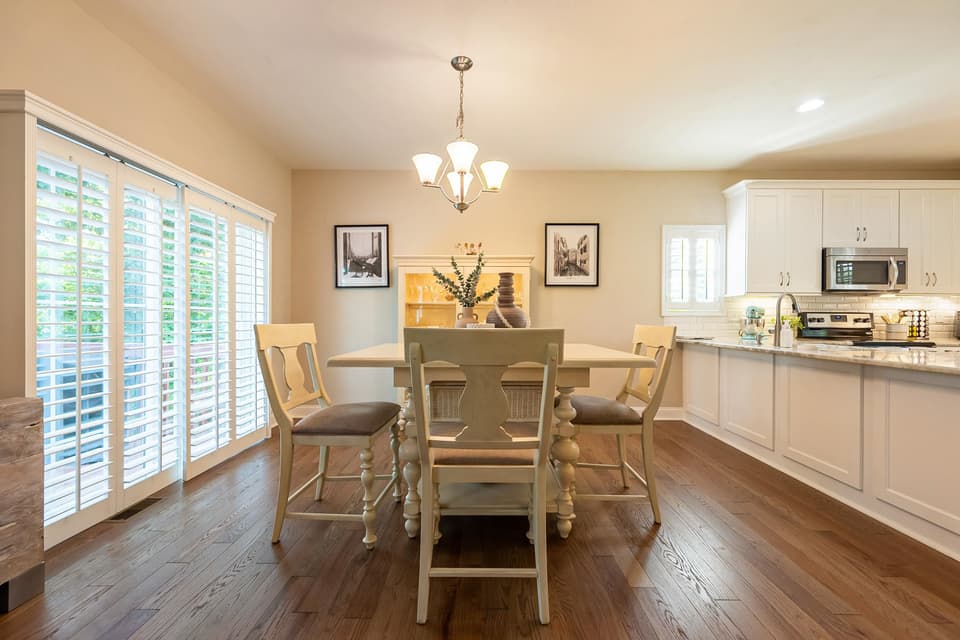 1136 Crosscreek Drive, photo 18 of 40