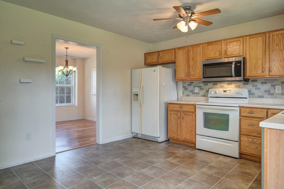 250 Sequoia Circle NW, photo 18 of 37
