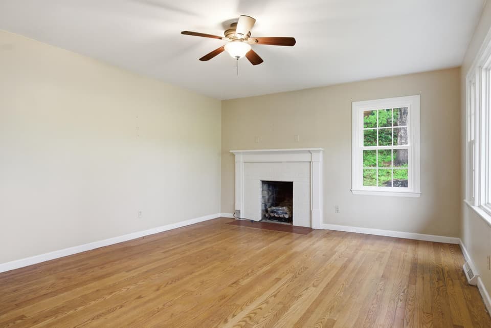 1710 Harman Drive, photo 7 of 40