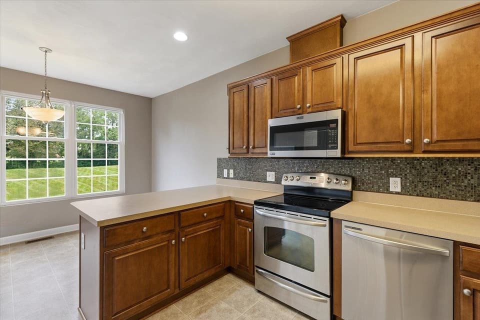 240 Slate Creek Drive NW, photo 12 of 40