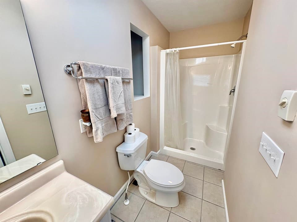 2355 Giles Drive SE, photo 30 of 40