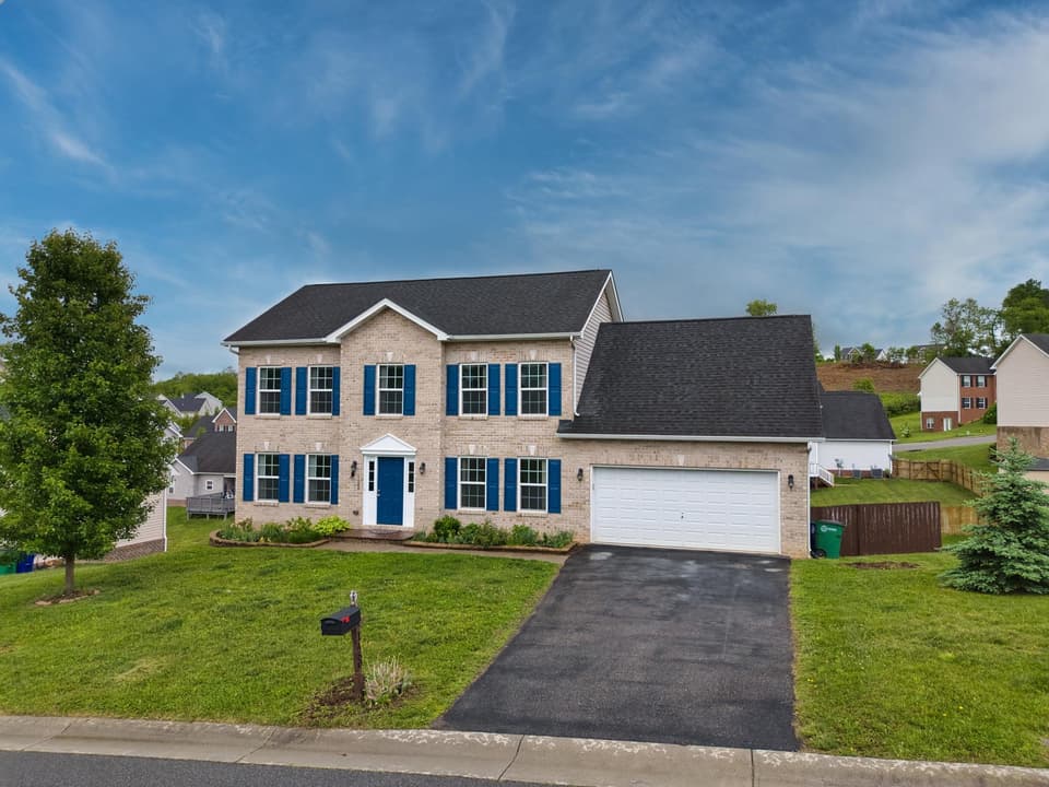 1480 Kensington Way, Christiansburg, VA