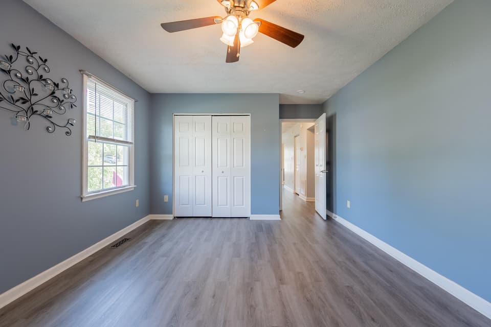 640 Warren Court, photo 30 of 40