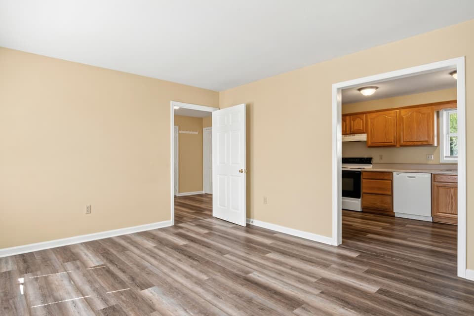 545 2nd Street, photo 12 of 40