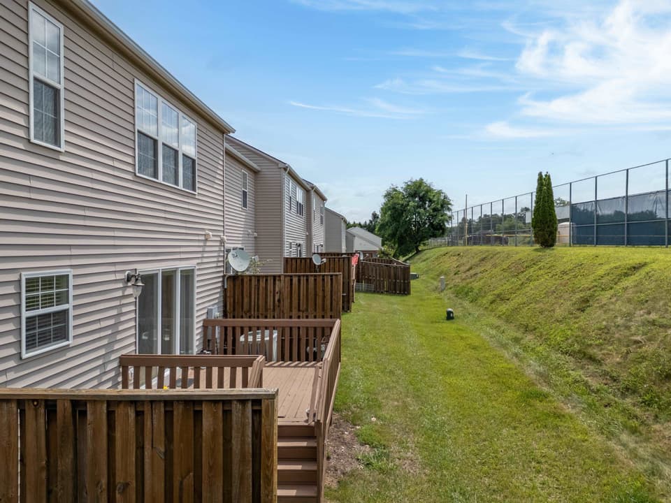 320 Tall Oak Boulevard, photo 37 of 40