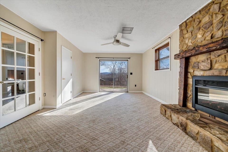 1100 Flint Drive, photo 30 of 40