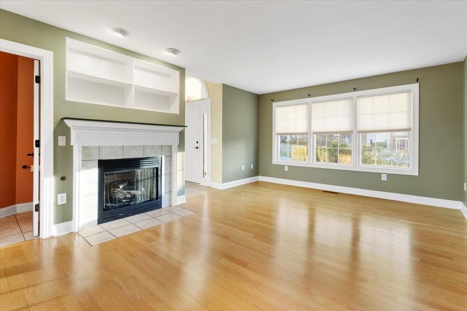 250 Barkwood Street, photo 20 of 40