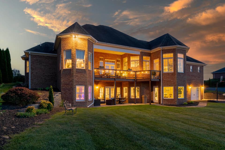 2221 Peakland Way, photo 10 of 40