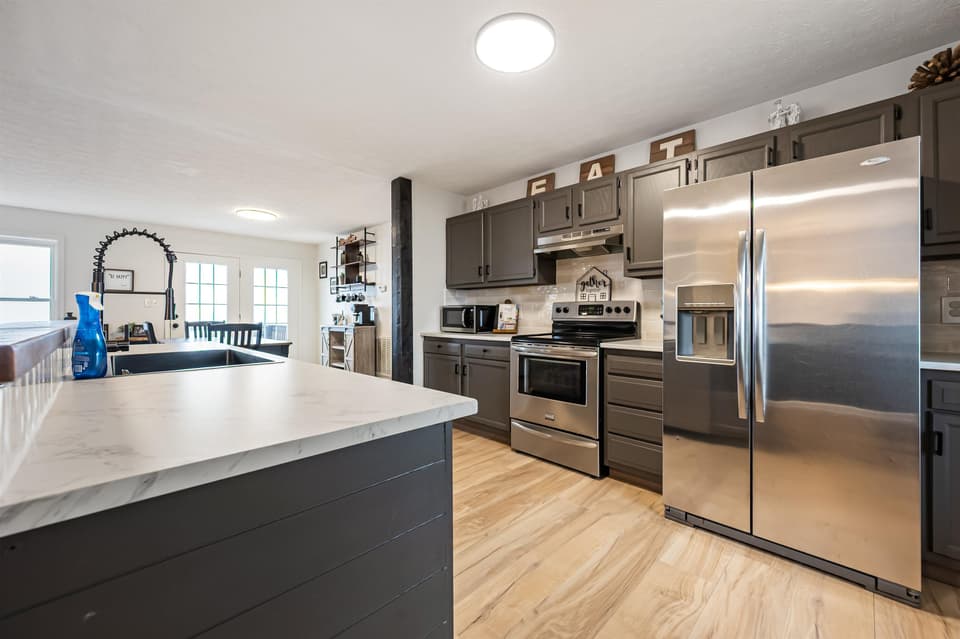 50 Woodridge Drive, photo 5 of 40