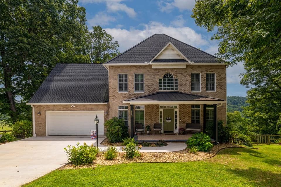 2050 Lubna Drive, Christiansburg, VA