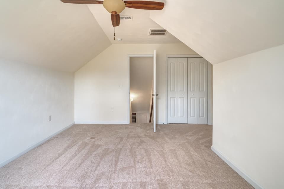 160 Roudabush Drive, photo 30 of 34