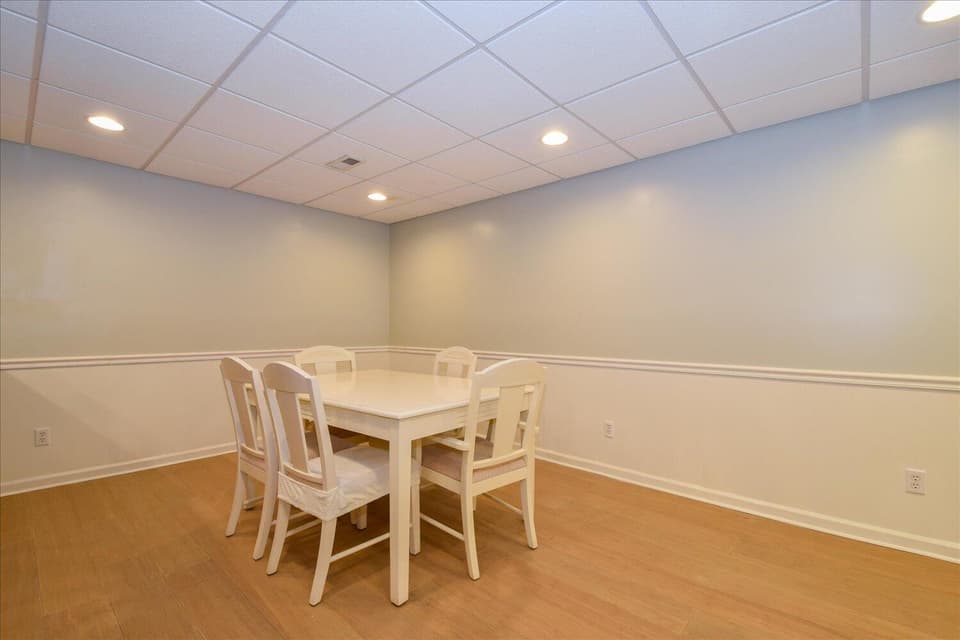 2070 Lake Vista Drive, photo 24 of 36