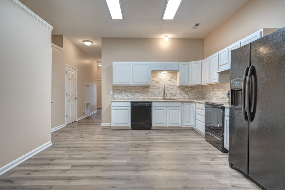 175 Justin Lane, photo 6 of 34