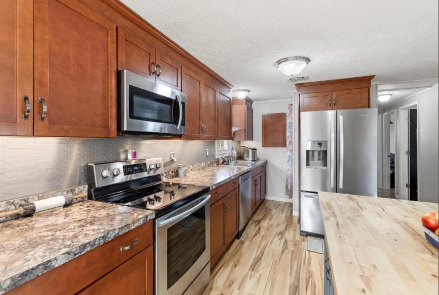 60 Betty Drive, photo 14 of 40