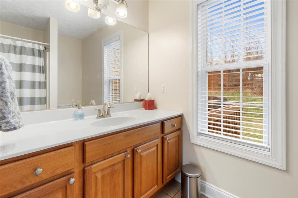 450 Tall Oak Boulevard, photo 18 of 40