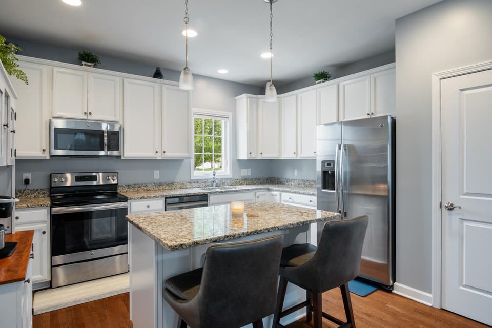 500 Dew Drop Lane, photo 18 of 40