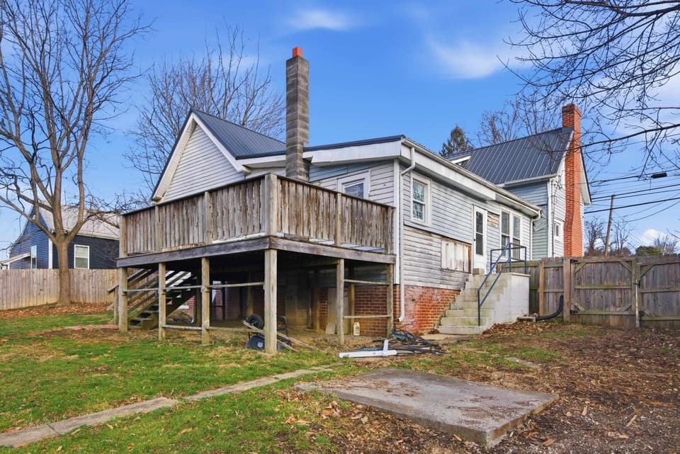 509 W Main Street, photo 32 of 40
