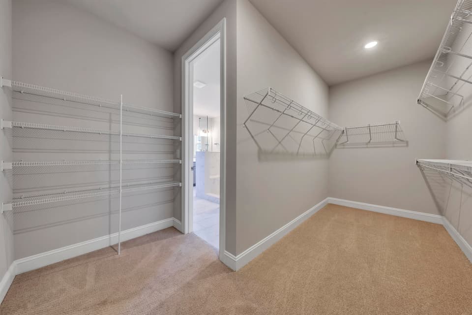 984 Round Meadow Drive, photo 15 of 39