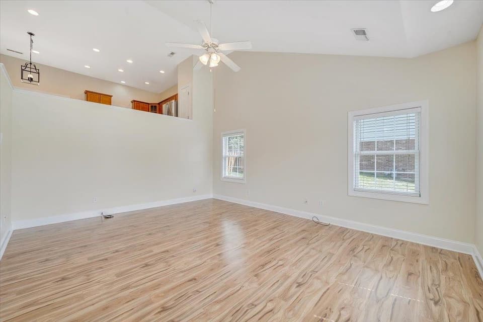 230 Meadow Drive, photo 7 of 40
