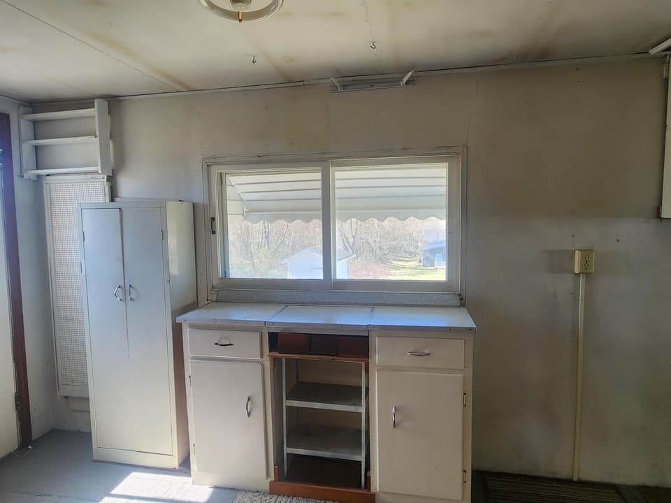 365 Clearview Drive, photo 39 of 40