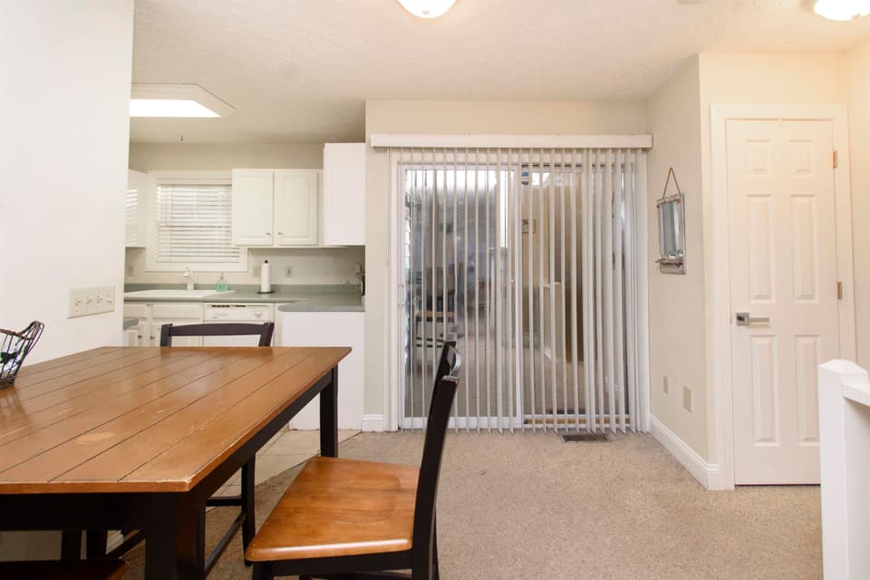 420 Silver Leaf Drive, photo 13 of 40